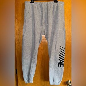 Men’s grey sweat pants